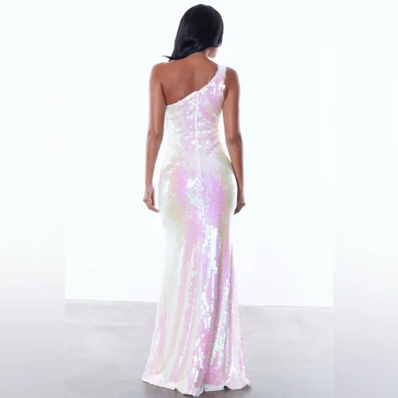 Fashion Nova Luxe The Britney Gown-Iridescent-Size XS NWT🤍